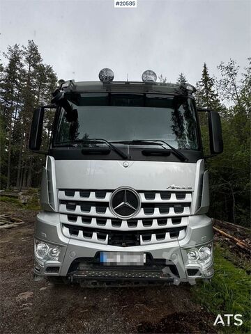 Pašizgāzējs Mercedes-Benz Arocs 3258 8x4 Tipper Truck – Low Mileage!