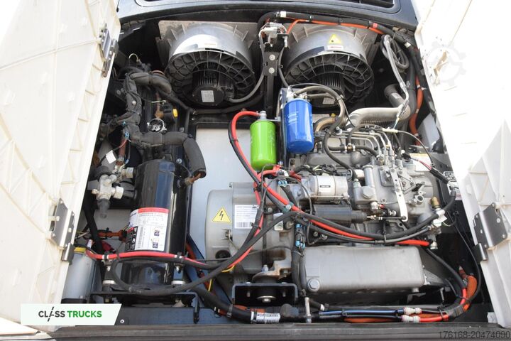 Poluprikolica hladnjača SCHMITZ CARGOBULL SKO FP 60 Carrier Vector 1550