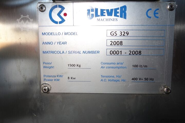 Mašina za postavljanje rukava (sleever) 10.000 flaša na sat Clever GS 301