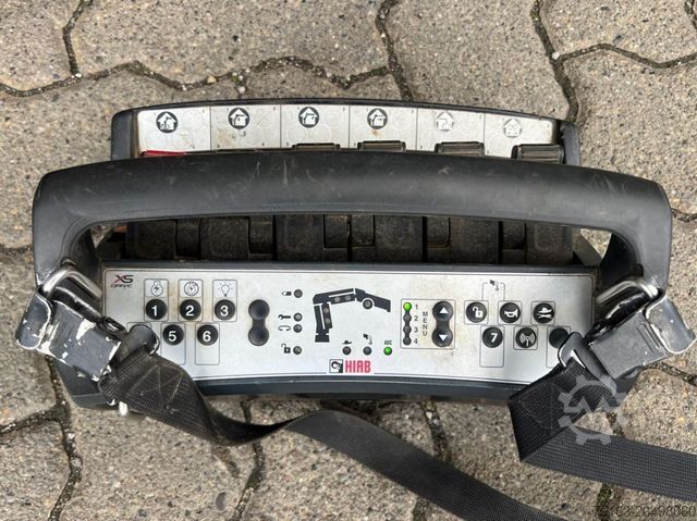 Kipper LKW MAN TG-S 18.360 4x4 BL 2-Achs Allradkipper Kran Funk