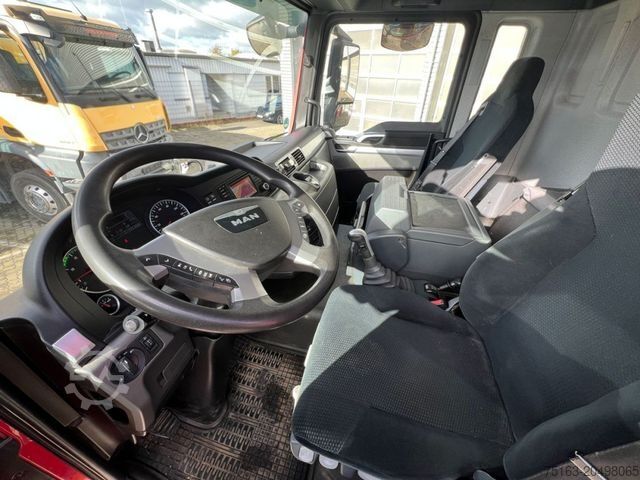 Dreiseitenkipper LKW MAN TG-S 18.360 4x4 BL 2-Achs Allradkipper Kran Funk