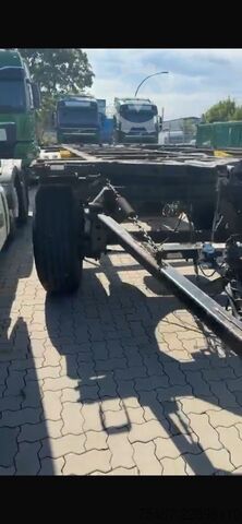 Udskiftelig karrosseritrailer KRONE 27CF2 Achsen 3 auf Wunsch Brücke