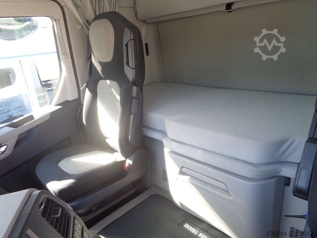 Standard nyergesvontató FORD F-Max 500 ZF-Intarder 2 x Tank ACC