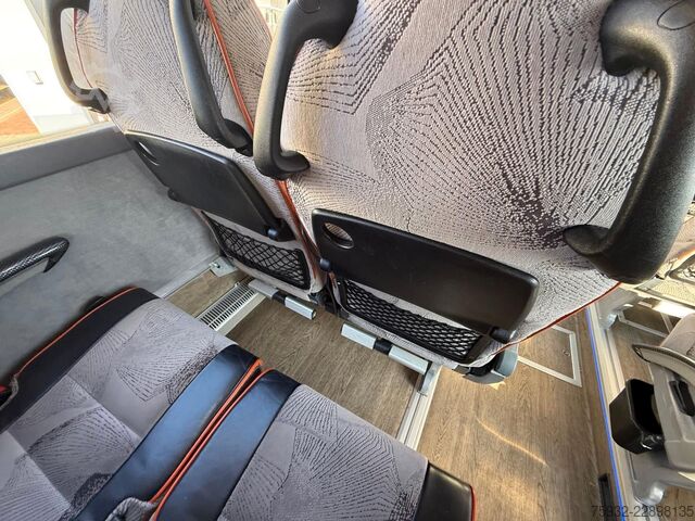 Autokar VOLVO 9700