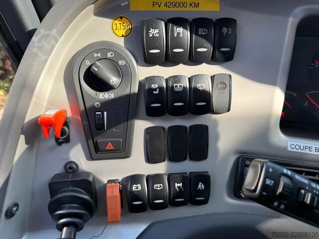 Autokar VOLVO 9700