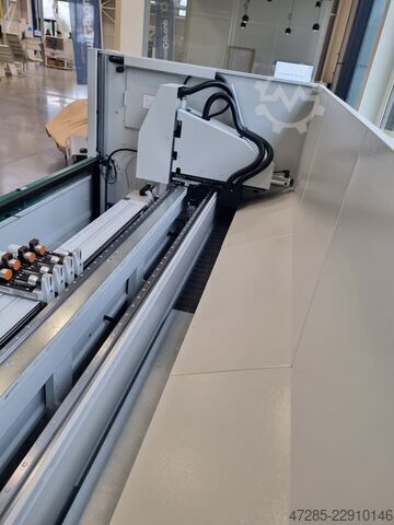 অ্যালু-ফ্রেম প্রোফাইলের জন্য CNC কেন্দ্র Fom Industrie FMC 120