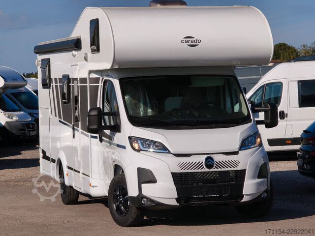 Alkovu-matkailuauto CARADO A 364 Makise, Navi, Lithium,6 Personen Zulassung