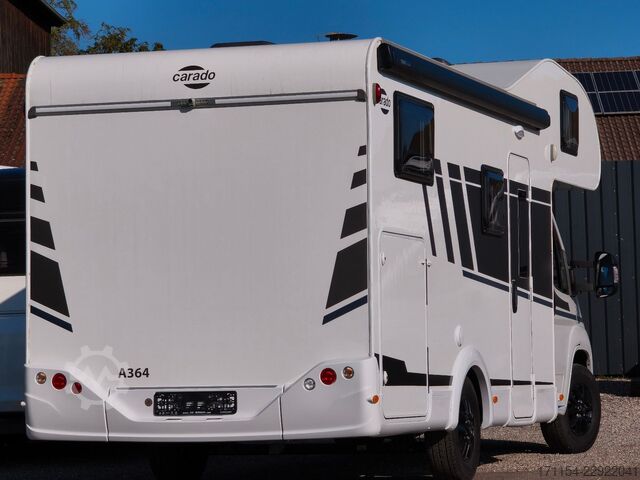 Alkovu-matkailuauto CARADO A 364 Makise, Navi, Lithium,6 Personen Zulassung