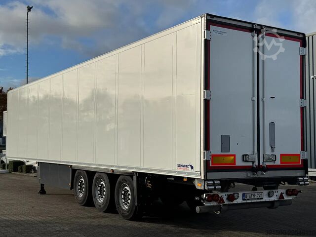 Chladená/mrazená preprava Schmitz Cargobull Thermo King SLXi 300 only 3748 hours / Disc Brakes