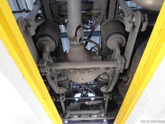 Samochód z wymienną zabudową MERCEDES-BENZ 2553 LL 6x2/4 Multiwechsler Lenkachse 2 x AHK