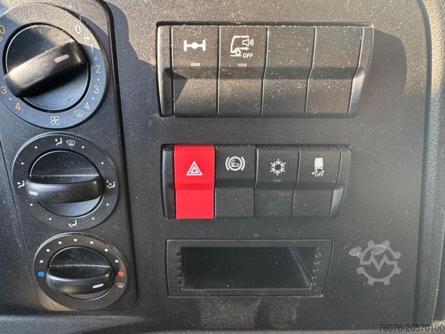 Kastes kravas automašīna MERCEDES-BENZ Atego 1524 L 7.2 m Koffer LBW2t Seitentür Kamera