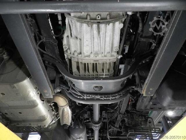 Samochód ciężarowy typu furgon MERCEDES-BENZ 1824 L Koffer 7.2 Seitentür  LBW 2t Kamera