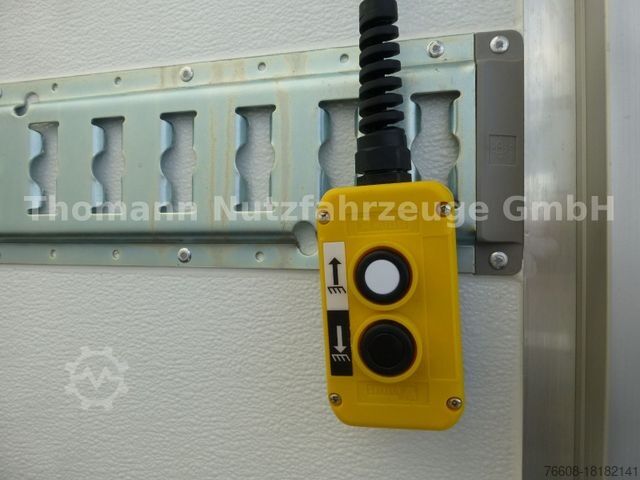 Kastiga kaubik RENAULT Master Koffer + LBW Klima Premium