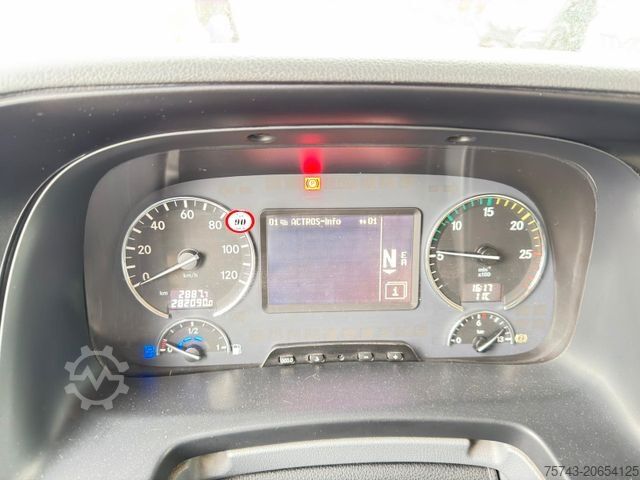 Liellopu pārvadāšanas kravas automašīna MERCEDES-BENZ Actros 2635   6 Pferde  Pop-Out
