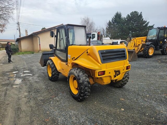 Teleskopiskais iekrāvējs JCB 520/50