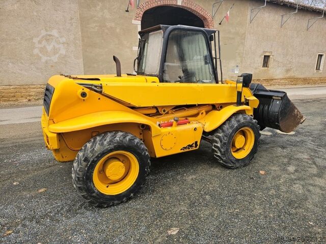 Teleskopiskais iekrāvējs JCB 520/50