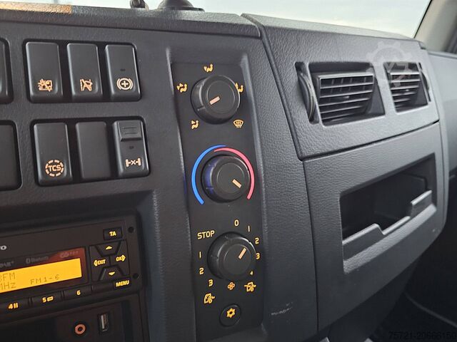 Brezenta VOLVO FL 250.14 AIRCO LIFT MANUAL