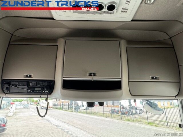 Standard-SZM DAF XF 460 SUPERSPACECAB, STANDCLIMA