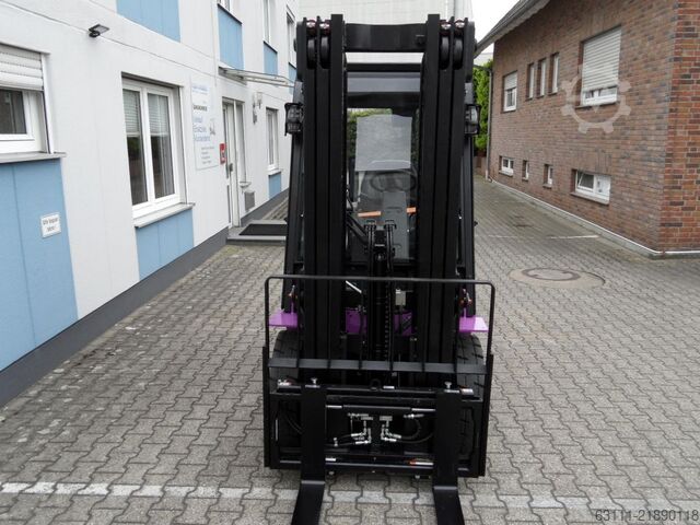 Elektrikli 4 tekerlekli forklift Jungheinrich AntOn CBH 2.0 - Triplex - Kabine - NEU!