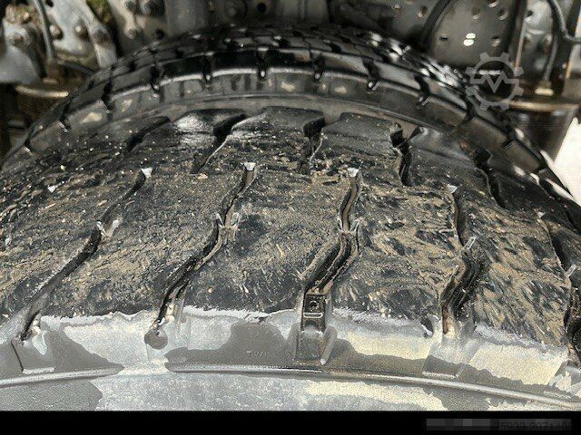 标准牵引车头 MERCEDES-BENZ Arocs 3345 LS 6x4 Klima+Retarder+Zuggesamt 60to