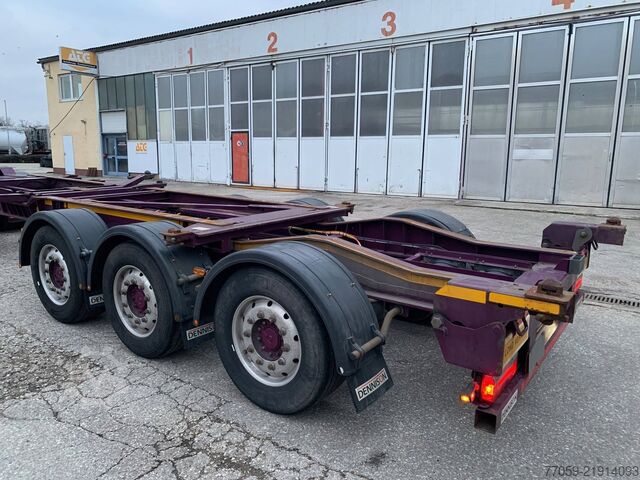 Maināmās virsbūves puspiekabe DENNISON Extendable 1x20'/2x20' /1x40'  (6.X)