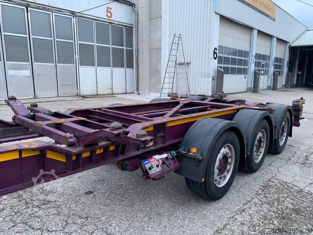 Maināmās virsbūves puspiekabe DENNISON Extendable 1x20'/2x20' /1x40'  (6.X)