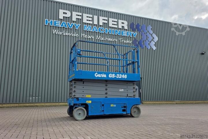 Ножичен асансьор Genie GS3246 Electric, Working Height 11.75 m, 318kg Cap