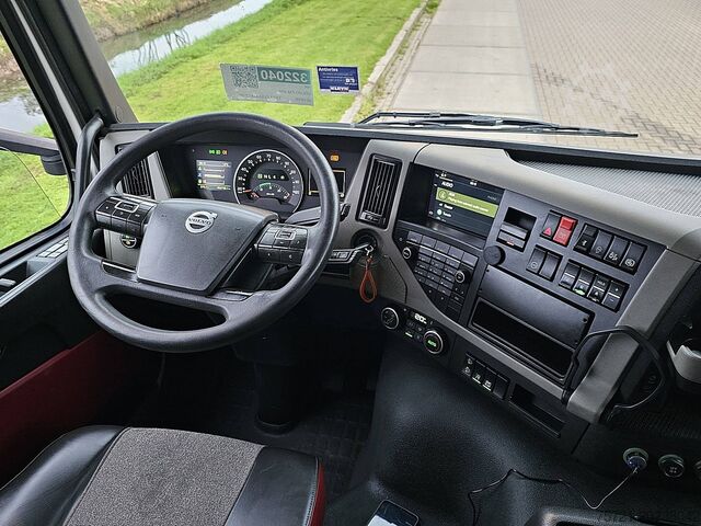 Standard-SZM VOLVO FM 450 GLOBETROTTER ADR