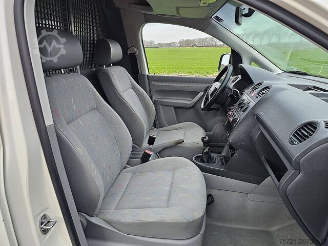 Korkeakattoinen farmari VOLKSWAGEN CADDY 2.0 SDI