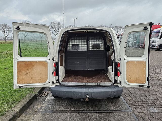 Korkeakattoinen farmari VOLKSWAGEN CADDY 2.0 SDI