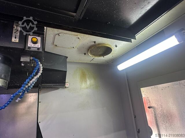 Vertikales Bearbeitungszentrum Doosan DNM 200/5AX