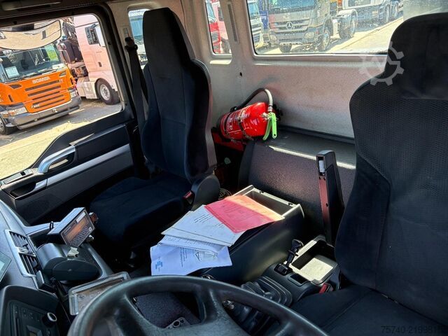 Crane MAN TGS 26.320 + 6x4 FRONT TRACTION + STEERING/LIFT...