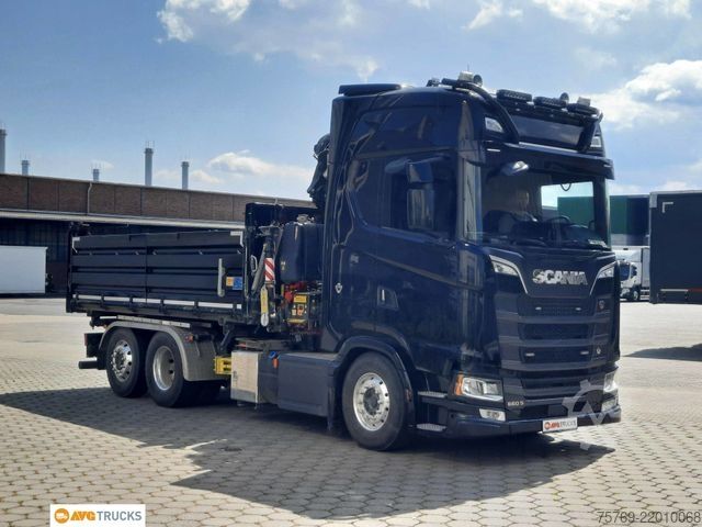 Kiepwagen SCANIA S 660 V8 6X2*4 Kipper Kran Lenkachse Retarder