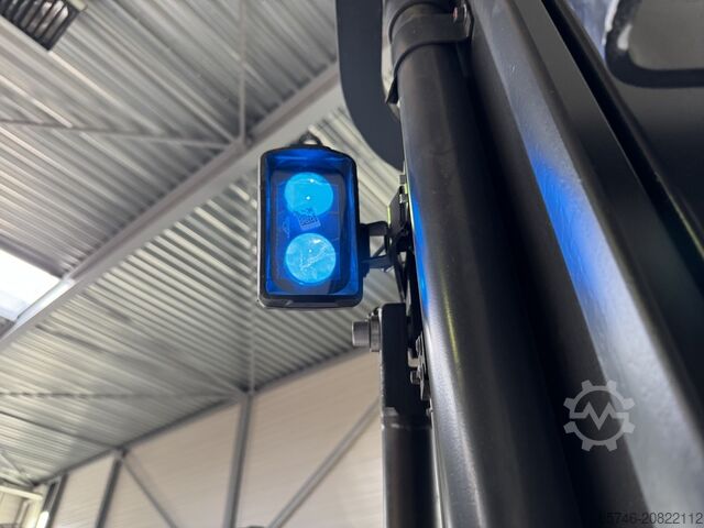 V 10 / * DUPLO upravljanje!! PUN paket opcija!! LINDE V 10 / * DOUBLE steering !! FULL options !!