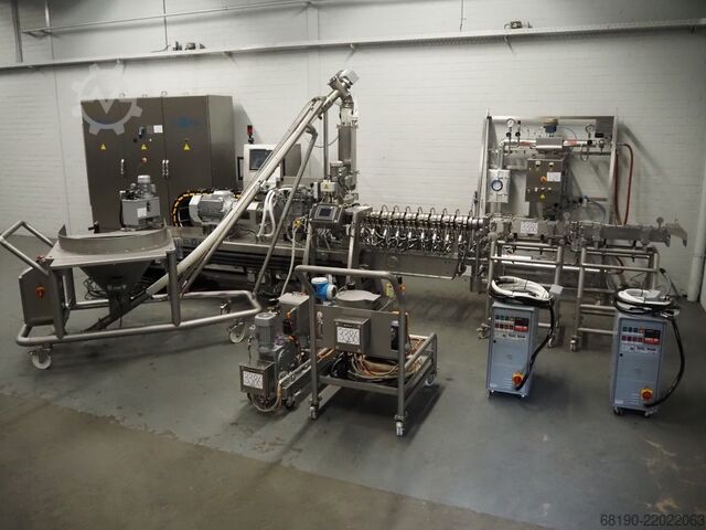 Dvojšnekový extrudér Clextral Evolum EV032 M