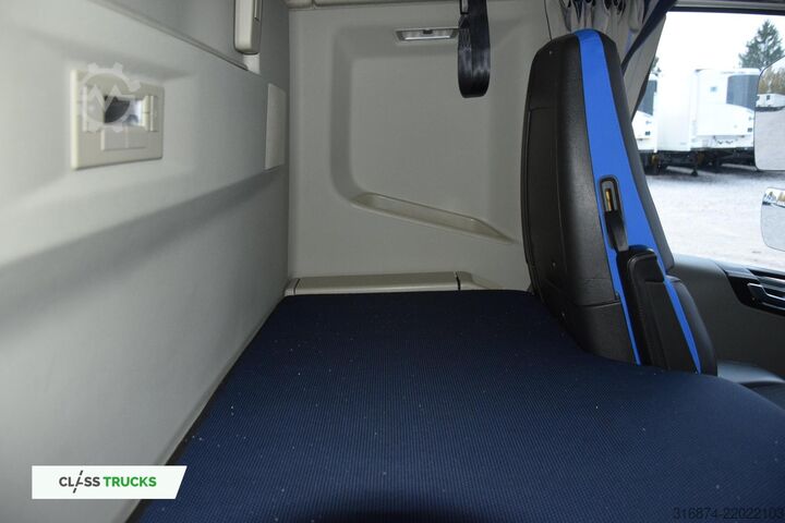 หัวลากมาตรฐาน VOLVO FH 500 Globetrotter XL Varios
