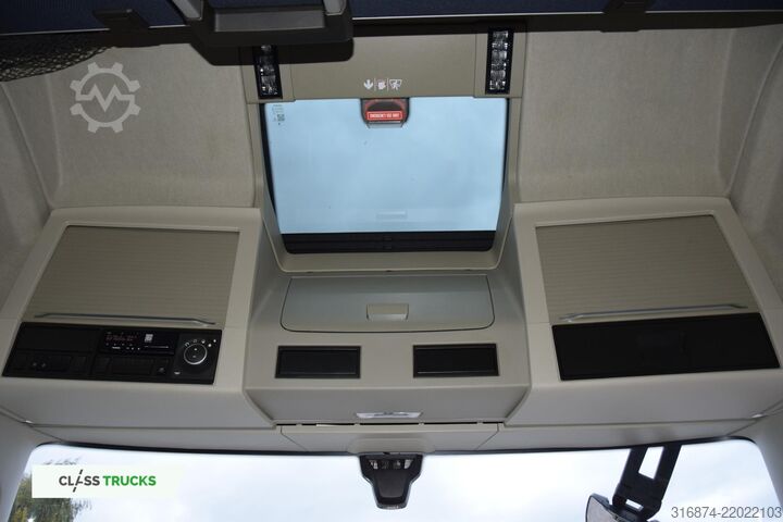 หัวลากมาตรฐาน VOLVO FH 500 Globetrotter XL Varios