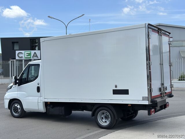 Furgon i mbyllur IVECO DAILY 35-150