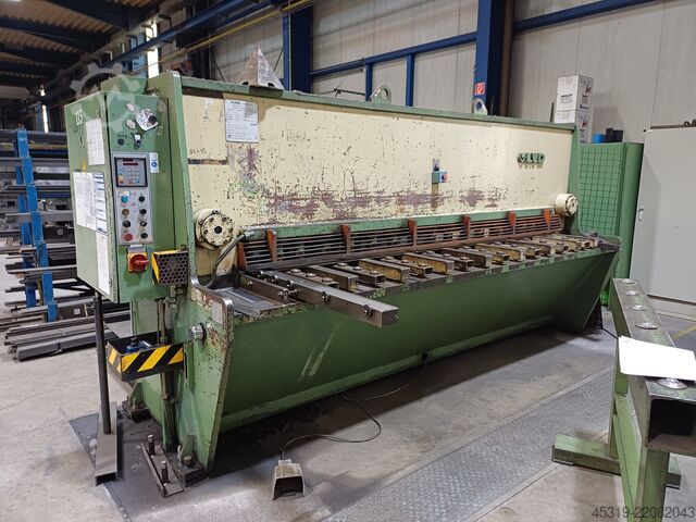 Gunting guillotine hidrolik LVD HST 31/13