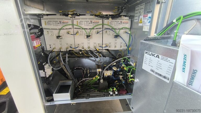 Индустриален робот KUKA KRC4 KR 180 R2900 PRIME TESTED PAINTED