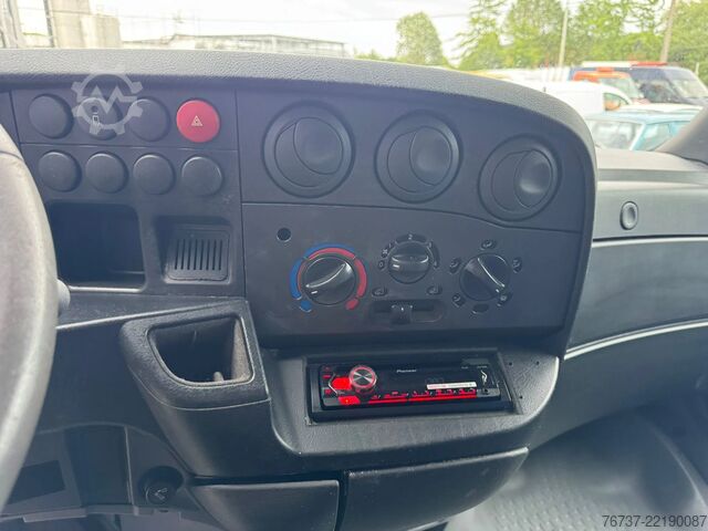 รถตู้ตู้ทึบ Iveco Daily **35C12-2300CC**