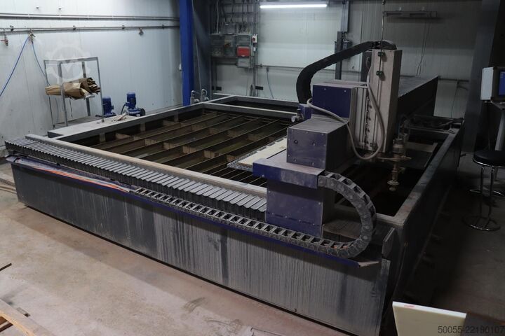 เครื่องตัดด้วยวอเตอร์เจ็ท Härtel Waterjet Ultimate 3U + U-Achse (2530)