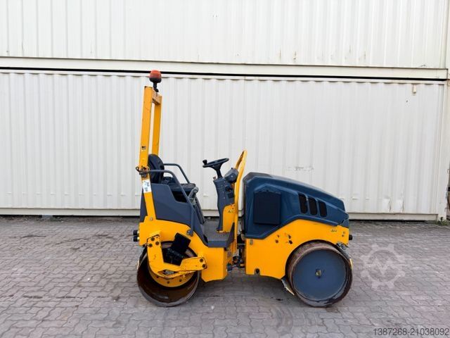 Single drum roller HAMM HD10C VV / 2016 BJ / 589 Stunden