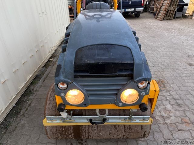 Single drum roller HAMM HD10C VV / 2016 BJ / 589 Stunden