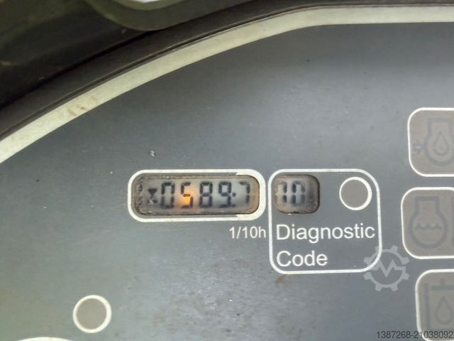 Single drum roller HAMM HD10C VV / 2016 BJ / 589 Stunden