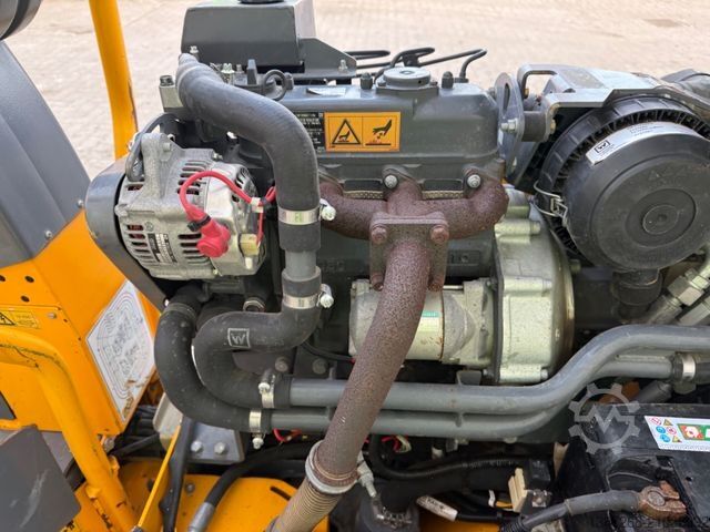 Single drum roller HAMM HD10C VV / 2016 BJ / 589 Stunden