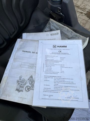 Single drum roller HAMM HD10C VV / 2016 BJ / 589 Stunden