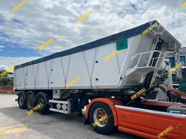 Semiremorcă basculantă Menci SA850R ALU-Muldenkipper 36cbm mit Plane