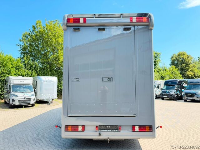 Camion pour bétail MERCEDES-BENZ ATEGO 1218  5  Pferde  Wohnung Dusche