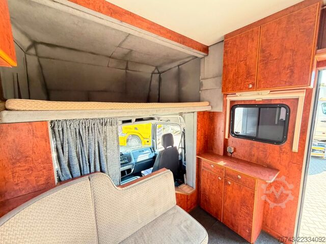 Camion pour bétail MERCEDES-BENZ ATEGO 1218  5  Pferde  Wohnung Dusche